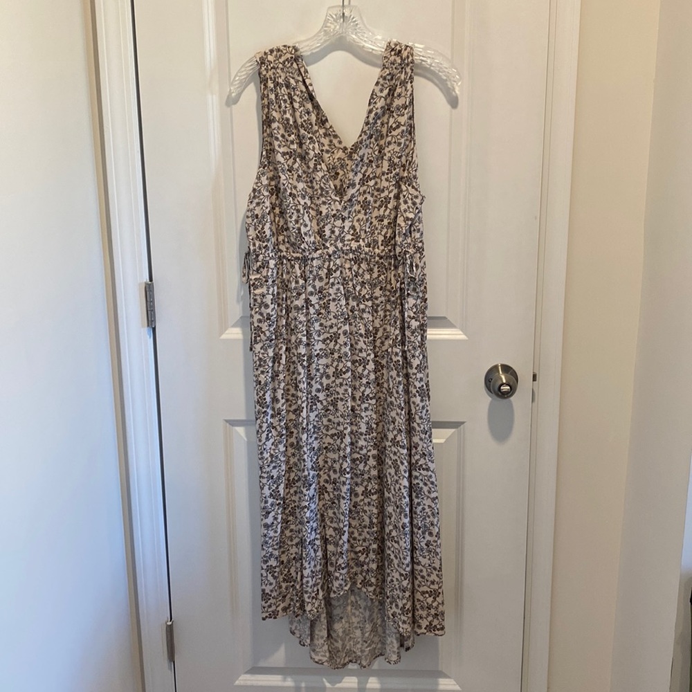 Old Navy Maternity Dress - NEW!